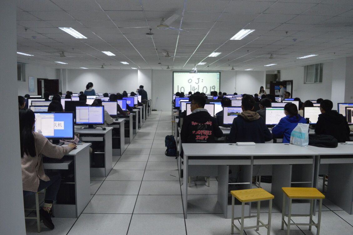 信息與控制工程學院成功舉辦校園程序設計大賽，聚焦網絡信息技術開發