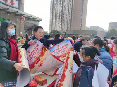 弘揚憲法精神，共筑法治根基——盤龍城開發區成功舉辦憲法宣傳日集中志愿服務活動